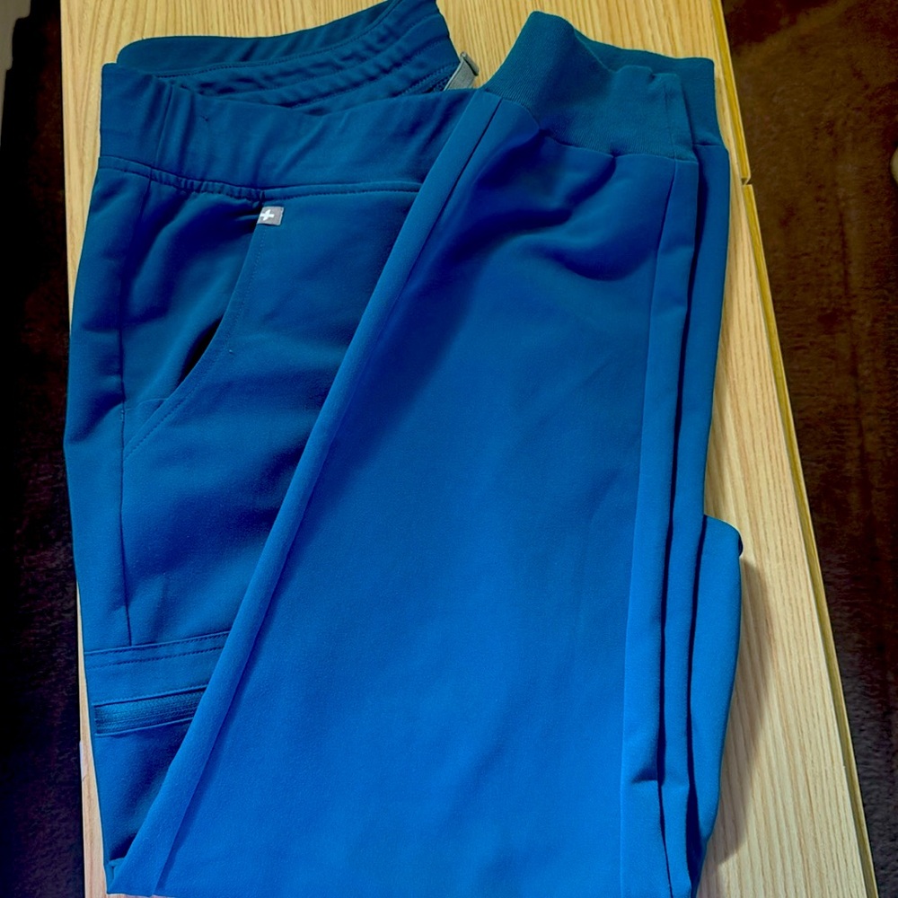 Zamora scrubs